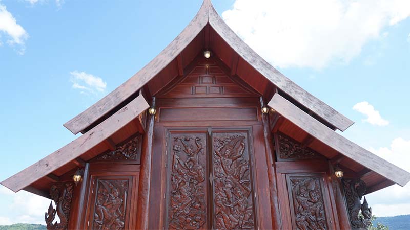 Wat Somdet Phu Ruea-01